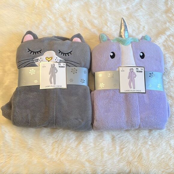 Ladies Plush Onzie: Unicorns and Cat - Picture 3 of 9